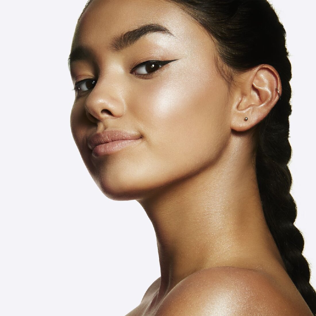 M·A·C Momentum beauty content